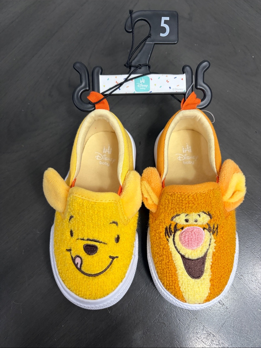 NWT Disney Baby Winnie the Pooh & Tigger Fuzzy Slip-On Sneakers Toddler Size 5
